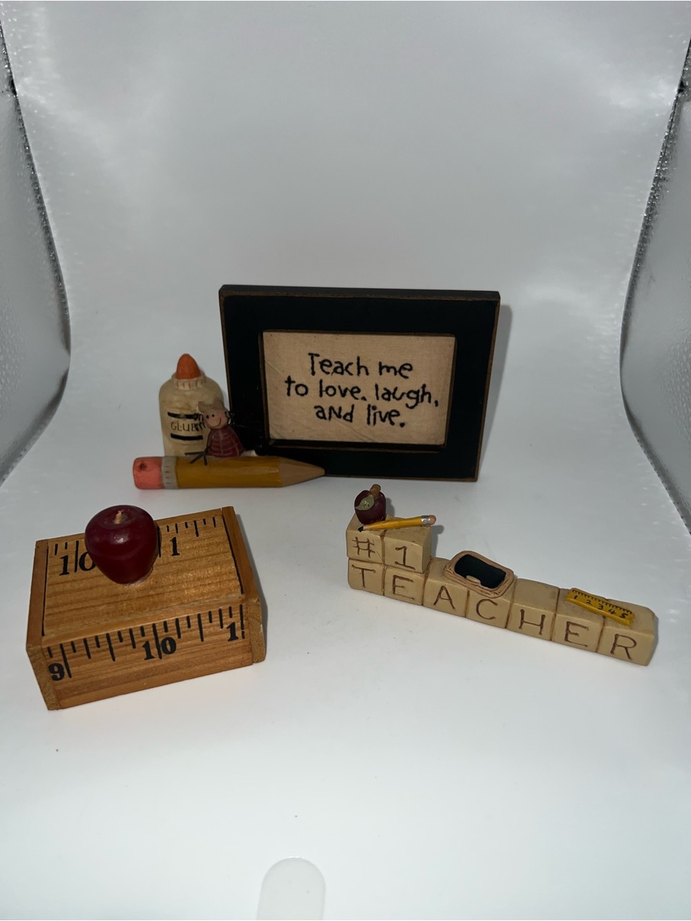 Teacher Desk Decor Set with Ruler Block, Apple & Mini Sign